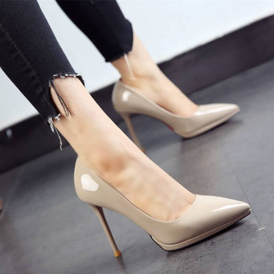 Fashionable Shoes With Stiletto Heel And Nude Colors